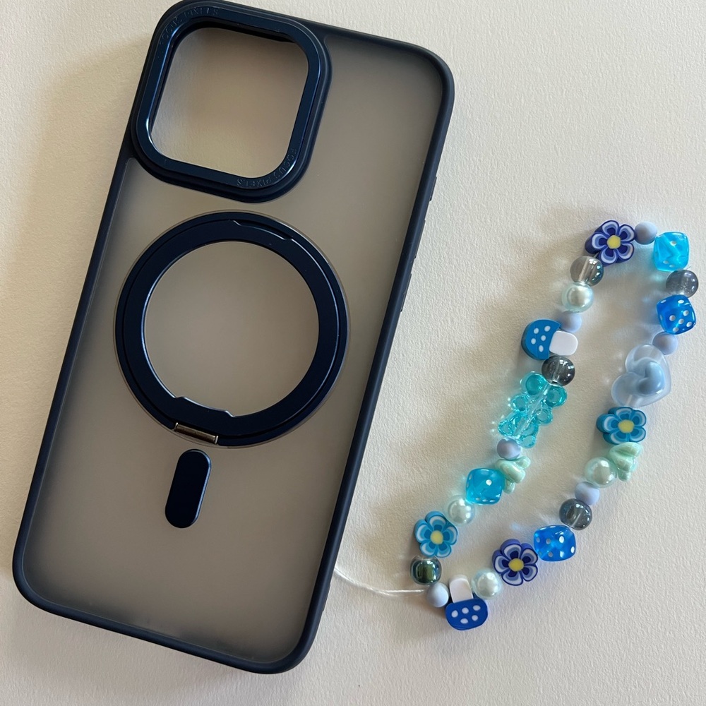 Blue 🩵🦋 Mixed Beads Phone Charm - Picture 2 of 3